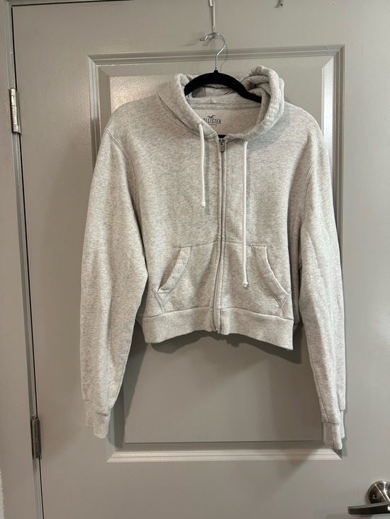 Hollister Tops - Hollister Light Gray Cropped Zip-Up Hoodie